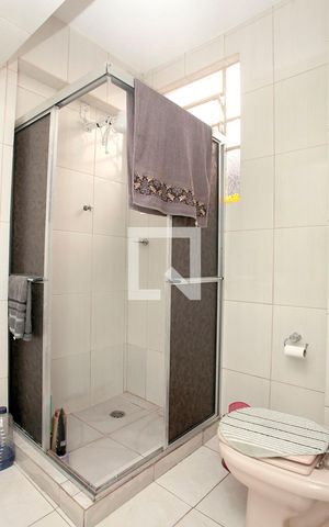 Apartamento à venda com 70m², 2 quartos e sem vagaBanheiro