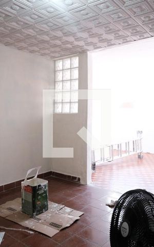 Casa à venda com 60m², 1 quarto e 1 vaga Casa à venda com 60m², 1 quarto e 1 vagaSala