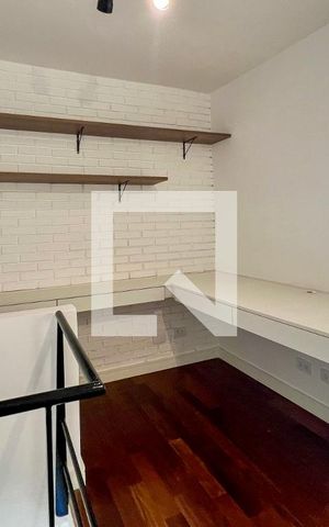 Apartamento à venda com 92m², 2 quartos e 1 vaga Apartamento à venda com 92m², 2 quartos e 1 vagaEscritório
