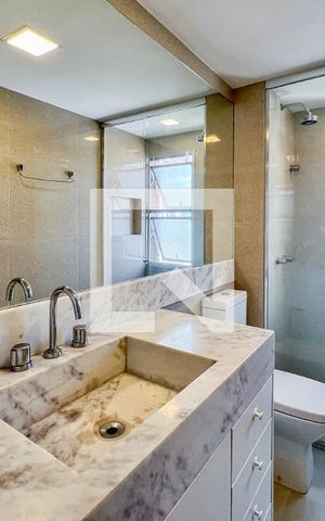 Apartamento à venda com 92m², 2 quartos e 1 vaga Apartamento à venda com 92m², 2 quartos e 1 vagaBanheiro 1