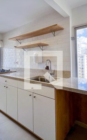 Apartamento à venda com 92m², 2 quartos e 1 vaga Apartamento à venda com 92m², 2 quartos e 1 vagaCozinha