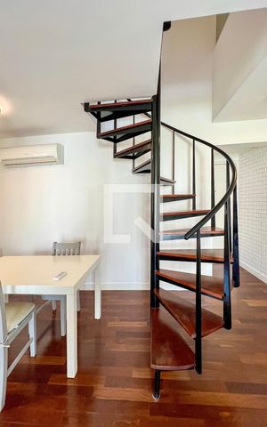 Apartamento à venda com 92m², 2 quartos e 1 vaga Apartamento à venda com 92m², 2 quartos e 1 vagaSala