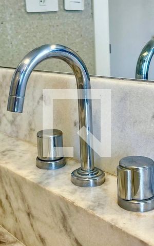 Apartamento à venda com 92m², 2 quartos e 1 vaga Apartamento à venda com 92m², 2 quartos e 1 vagaBanheiro 1