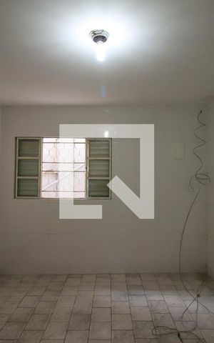 Casa para alugar com 45m², 1 quarto e sem vaga Casa para alugar com 45m², 1 quarto e sem vagaQuarto