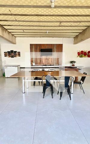 Casa à venda com 620m², 5 quartos e 10 vagas Casa à venda com 620m², 5 quartos e 10 vagasÁrea comum