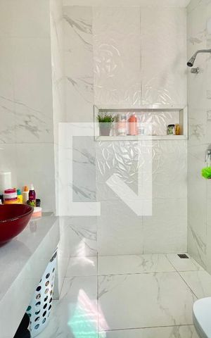 Casa à venda com 620m², 5 quartos e 10 vagas Casa à venda com 620m², 5 quartos e 10 vagasBanheiro