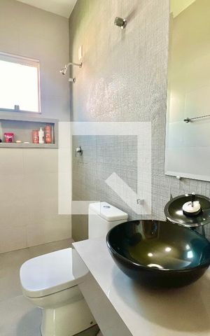 Casa à venda com 620m², 5 quartos e 10 vagas Casa à venda com 620m², 5 quartos e 10 vagasBanheiro