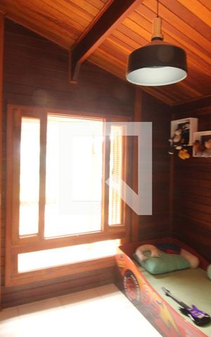 Casa de condomínio à venda com 700m², 4 quartos e 6 vagasQuarto