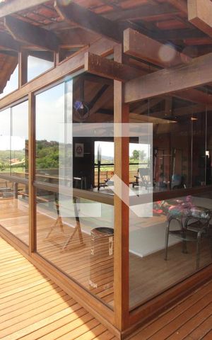 Casa de condomínio à venda com 700m², 4 quartos e 6 vagasÁrea externa