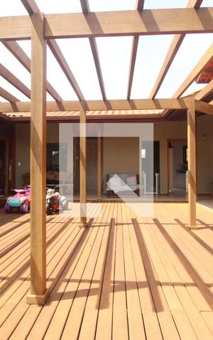 Casa de condomínio à venda com 700m², 4 quartos e 6 vagasÁrea externa