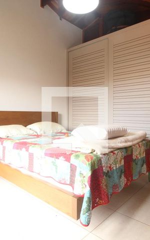 Casa de condomínio à venda com 700m², 4 quartos e 6 vagasQuarto