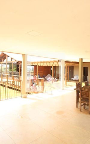 Casa de condomínio à venda com 700m², 4 quartos e 6 vagasEspaço Gourmet