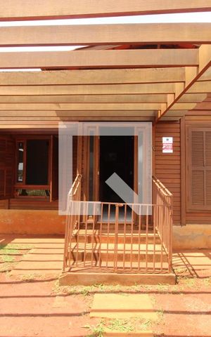 Casa de condomínio à venda com 700m², 4 quartos e 6 vagasÁrea externa
