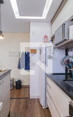 Apartamento à venda com 46m², 2 quartos e 1 vagaCozinha e área de serviço