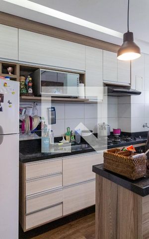 Apartamento à venda com 46m², 2 quartos e 1 vagaCozinha e área de serviço