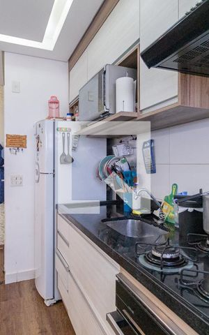 Apartamento à venda com 46m², 2 quartos e 1 vagaCozinha e área de serviço