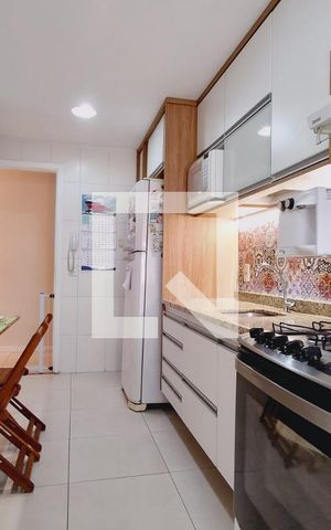 Apartamento para alugar com 110m², 3 quartos e 2 vagas Apartamento para alugar com 110m², 3 quartos e 2 vagasCozinha - Armários