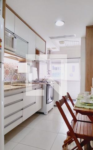 Apartamento para alugar com 110m², 3 quartos e 2 vagas Apartamento para alugar com 110m², 3 quartos e 2 vagasCozinha - Armários