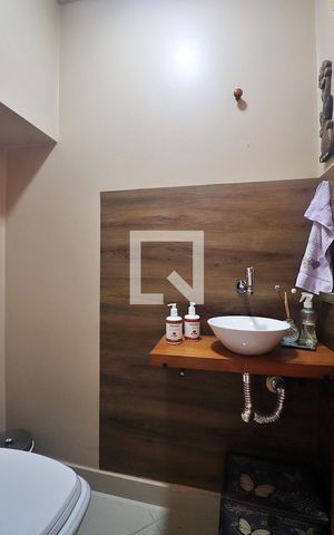 Casa à venda com 95m², 3 quartos e 2 vagasLavabo