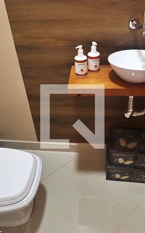 Casa à venda com 95m², 3 quartos e 2 vagasLavabo
