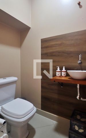 Casa à venda com 95m², 3 quartos e 2 vagasLavabo