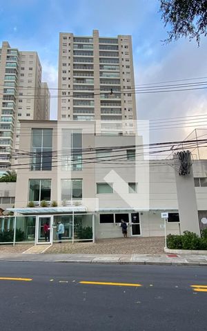 Apartamento à venda com 130m², 3 quartos e 2 vagasFachada