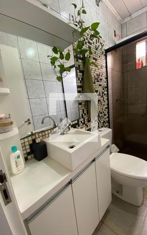 Casa à venda com 240m², 2 quartos e 2 vagas Casa à venda com 240m², 2 quartos e 2 vagasBanheiro
