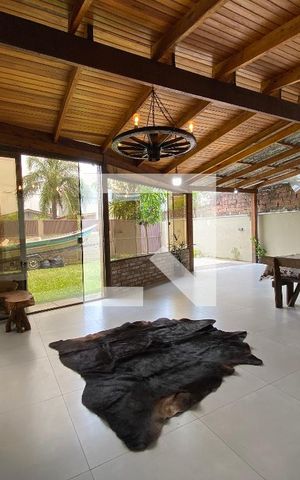 Casa à venda com 240m², 2 quartos e 2 vagas Casa à venda com 240m², 2 quartos e 2 vagasÁrea comum