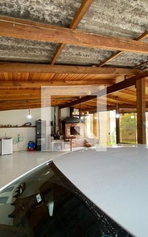 Casa à venda com 240m², 2 quartos e 2 vagas Casa à venda com 240m², 2 quartos e 2 vagasÁrea comum