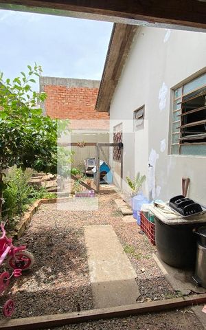 Casa à venda com 240m², 2 quartos e 2 vagas Casa à venda com 240m², 2 quartos e 2 vagasÁrea comum