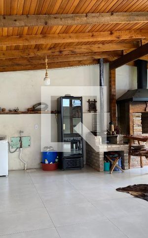 Casa à venda com 240m², 2 quartos e 2 vagas Casa à venda com 240m², 2 quartos e 2 vagasÁrea comum