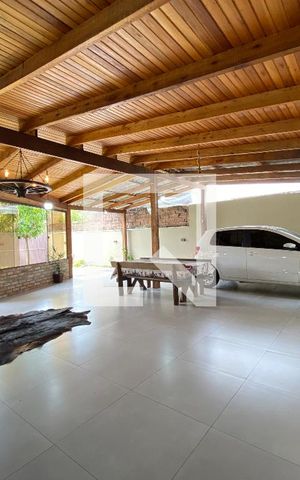 Casa à venda com 240m², 2 quartos e 2 vagas Casa à venda com 240m², 2 quartos e 2 vagasÁrea comum