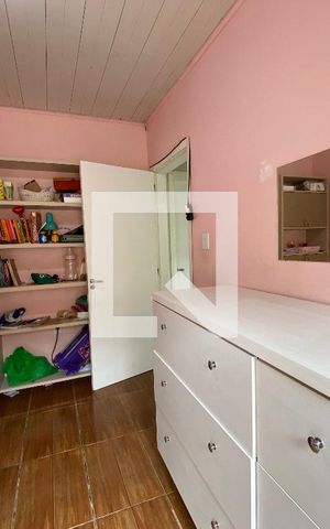 Casa à venda com 240m², 2 quartos e 2 vagas Casa à venda com 240m², 2 quartos e 2 vagasQuarto 1