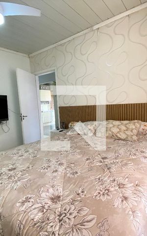 Casa à venda com 240m², 2 quartos e 2 vagas Casa à venda com 240m², 2 quartos e 2 vagasQuarto 2