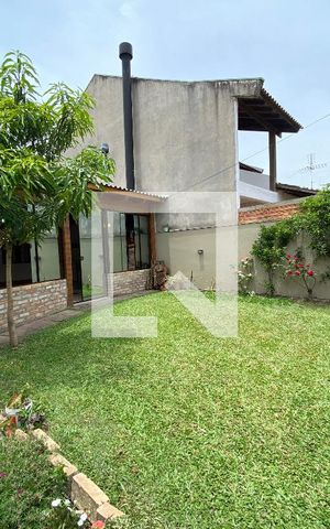 Casa à venda com 240m², 2 quartos e 2 vagas Casa à venda com 240m², 2 quartos e 2 vagasÁrea comum
