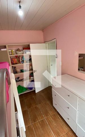 Casa à venda com 240m², 2 quartos e 2 vagas Casa à venda com 240m², 2 quartos e 2 vagasQuarto 1