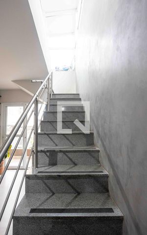 Apartamento à venda com 184m², 2 quartos e 1 vagaEscada