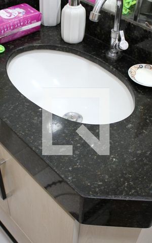 Casa à venda com 120m², 3 quartos e 2 vagasBanheiro