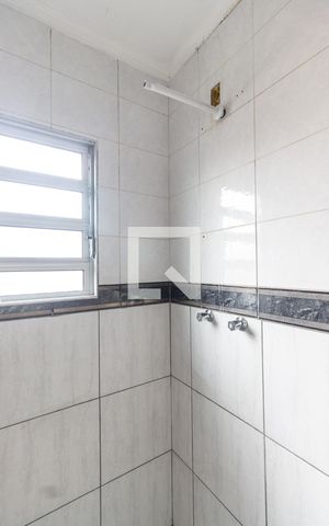 Casa para alugar com 89m², 1 quarto e sem vaga Casa para alugar com 89m², 1 quarto e sem vagaBanheiro da Suíte