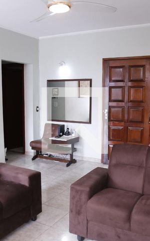 Casa à venda com 240m², 4 quartos e 3 vagasSala