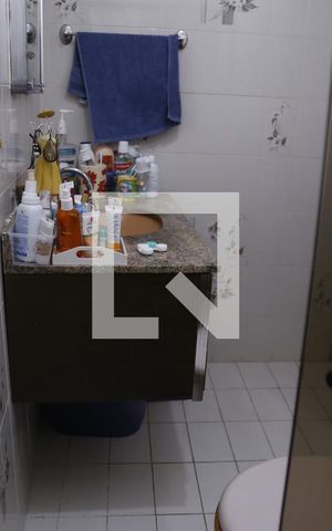 Casa à venda com 240m², 4 quartos e 3 vagasBanheiro 2
