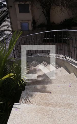 Casa à venda com 240m², 4 quartos e 3 vagasJardim