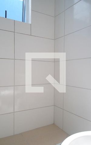 Apartamento à venda com 42m², 2 quartos e 1 vaga Apartamento à venda com 42m², 2 quartos e 1 vagaBanheiro