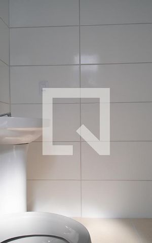 Apartamento à venda com 42m², 2 quartos e 1 vaga Apartamento à venda com 42m², 2 quartos e 1 vagaBanheiro