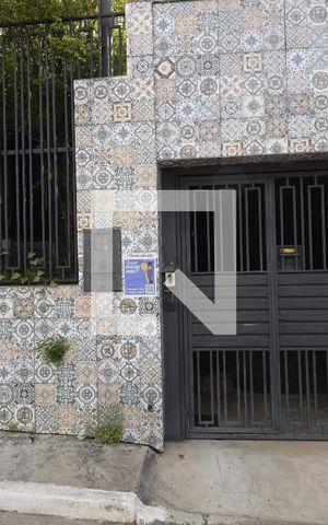 Casa à venda com 180m², 4 quartos e 2 vagasFachada