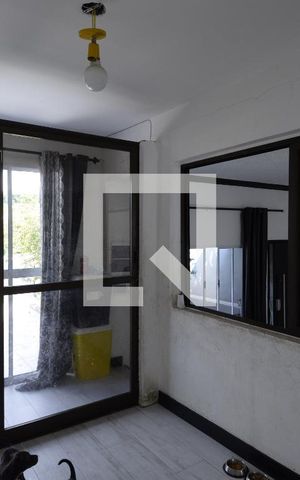 Casa à venda com 180m², 4 quartos e 2 vagasEscritório