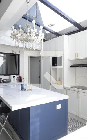 Casa à venda com 180m², 4 quartos e 2 vagasCozinha