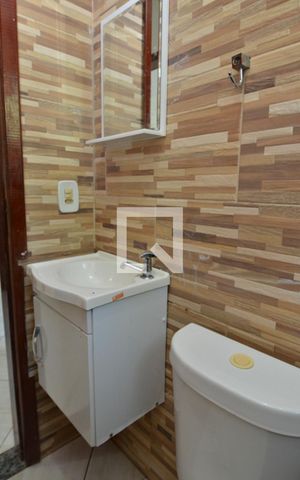 Apartamento para alugar com 75m², 1 quarto e sem vaga Apartamento para alugar com 75m², 1 quarto e sem vagaBanheiro da Suíte