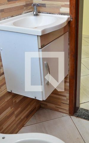 Apartamento para alugar com 75m², 1 quarto e sem vaga Apartamento para alugar com 75m², 1 quarto e sem vagaBanheiro da Suíte