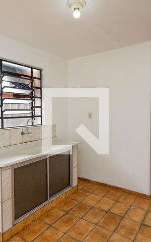 Casa à venda com 248m², 5 quartos e 3 vagas Casa à venda com 248m², 5 quartos e 3 vagasCasa 2 - cozinha